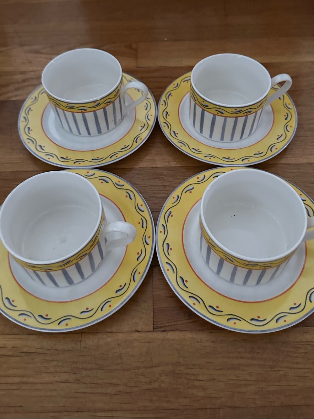 Sakura Yellow and White Floral Rim Porcelain Tea Cups with Saucers Set Of 4